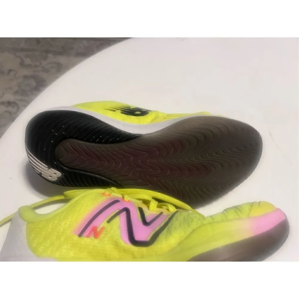 New Balance Women’s Size 7.5 FuelCell 996v5 Tennis Shoes Neon Yellow Sneakers